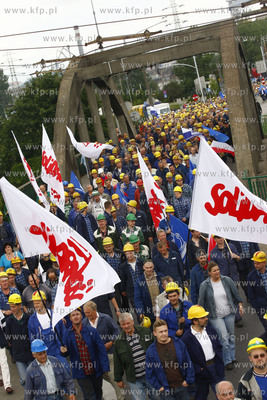 Gdynia.  Obrona stoczni polską racją stanu - pod...