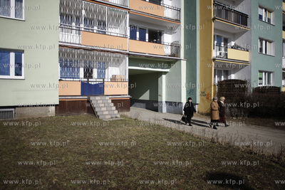 Gdansk Zaspa. Blok przy ul Dywizjonu 303.
07.03.2011
fot....