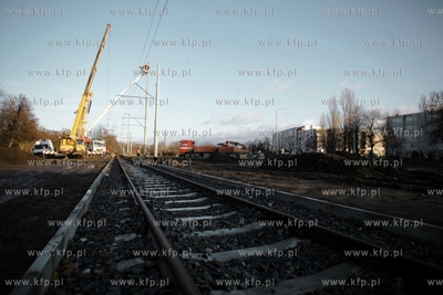 Gdansk. Remont torowiska wzdluż brzeznianskiego odcinka...