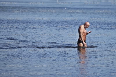 Cieply wrzesniowy dzien na plazy w Gdansku Brzeznie.
10.09.2012
fot....