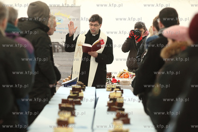 Sopocka Wigilia dla osób samotnych i bezdomnych.
21.12.2012
fot....