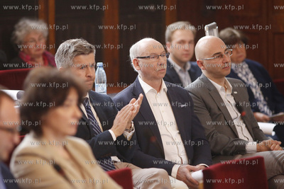 XVII nadzwyczajną sesję Rady Miasta Sopotu, na której...