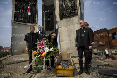 Manifestacja pt. Requiem dla Praw Kobiet.
10.09.2016
fot....