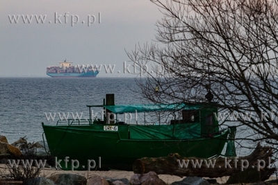 Najdłuższy konternerowiec Maersk Line oczekuje na...