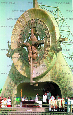 Wizyta papieza w Gdansku - Hipodrom Sopot OLTARZ PROJ....