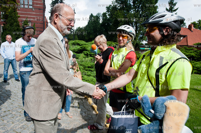 Politechnika Gdanska. Start wyprawy rowerowej do okola...