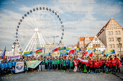 Gdansk. Parad zawodnikow uczestniczacych w Miedzynarodowym...