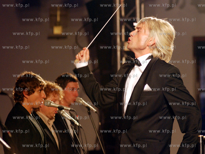 Inauguracja obchodow Dni Papieskich w Gdyni. Kosciol...