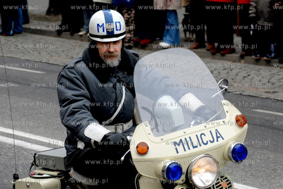 Gdynskie urodziny Niepodleglej. Nz. Parada niepodleglosci...