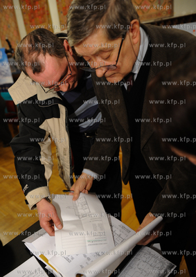 Sopot. Urzad Miejski. Losowanie mieszkan komunalnych.
05.01.2010
fot....