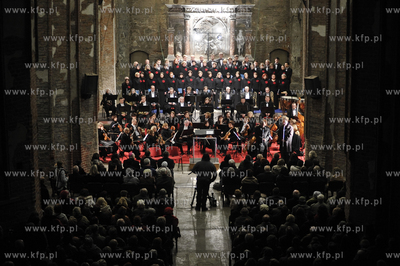 Centrum sw. Jana. VIII Pomorskie Zaduszki Artystyczne...