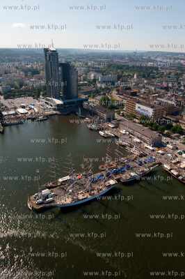Tall Ships' Races 2009 w Gdyni z lotu ptaka. Zlot Wielkich...