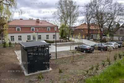 Parking przy Urzędzie Stanu Cywilnego w Pruszczu Gdańskim....