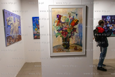 Wernisaż wystawy malarstwa Rity Staszulonok w Cosma...