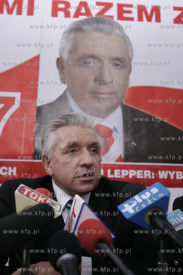 Gdansk, siedziba Samoobrony. Konferencja prasowa Andrzeja...