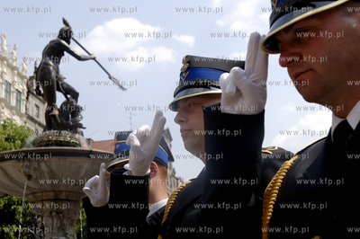 Gdansk. Obchody  Dnia Strazaka i  XV-lecia
powolania...