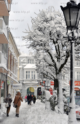Kartuzy. Rynek. 7.12.2013 Fot.  Konrad Kosycarz / KFP