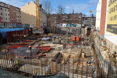 Budowa budynku mieszkalnego, apartamentowca pomiedzy...