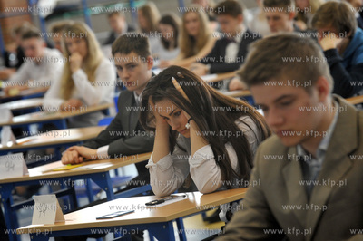 Zukowo. Gimnazjum nr 2. Drugi dzien egzaminu gimnazjalnego,...