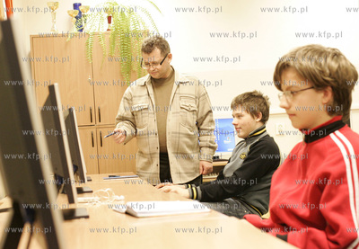 Gdynia. Liceum ogolnoksztalcace nr. 3. Zajecia z informatyki...