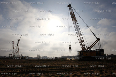Gdansk Letnica. Budowa stadionu pilkarskiego.
15.04.2009
fot....