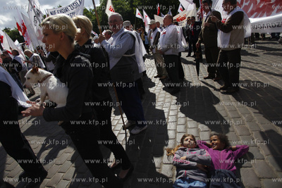 Gdansk. Manifestacja przedstawicieli NSZZ Solidarnosc...