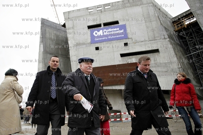 Gdansk. Uroczystość zawieszenia wiechy na budowanym...