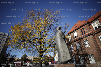 Pomnik ks. Bronislawa Komorowskiego w Gdansku Wrzeszczu.
26.10.2012
fot....
