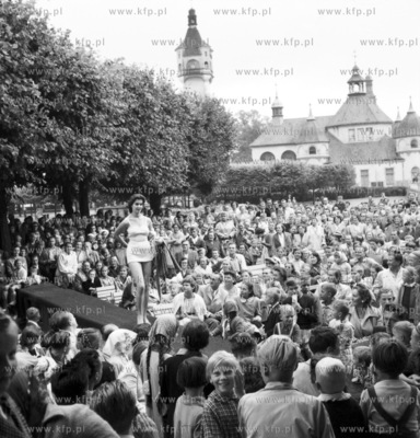 Wybory Miss Wybrzeza w Sopocie. 0002659z 1958 Fot....