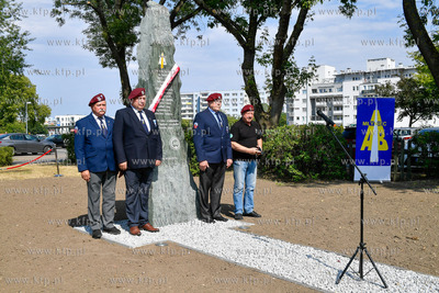 Zaspa, ul. Pilotów 3. 50. urodziny osiedla Zaspa....