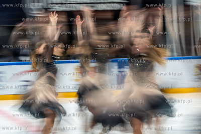 Hala Olivia. Mistrzostwa Polski w Łyżwiarstwie Synchronicznym...