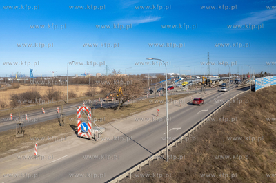 Estakada na ul. Elbląskiej nad Trasą Sucharskiego...