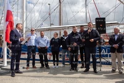 Gdańsk,  Otwarcie sezonu Żeglarskiego. Nz.  Wiceprezydnt...