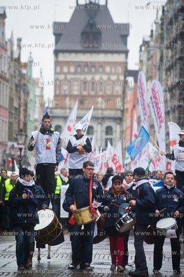 Gdansk. Ul. Dluga. Manifestacja niezadowolonia, zorganizowana...