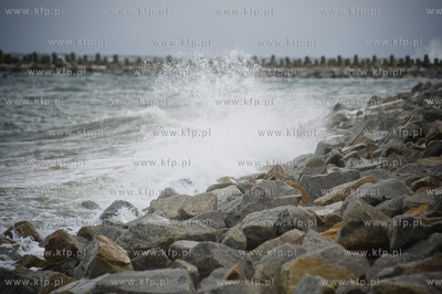 Ggansk. Gorki Zachodnie. Wysoka fala i calkowicie zalana...