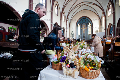 Gdansk. Wielka Sobota. Swiecenie potraw Wielkanocnych...