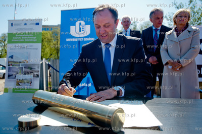 Gdansk. Batycki Kampusu Uniwersytetu Gdanskiego. Uroczystosc...