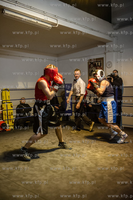 Klub bokserski Ring3city na terenie stoczni gdanskiej....