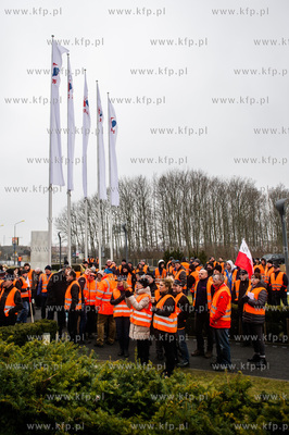 Gdańsk. Protest pracowników Spółki Lotos Kolej,...