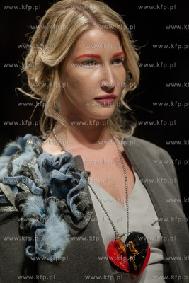 Gdańsk. Teatr Szekspirowski. Gala Bursztynu i Mody...