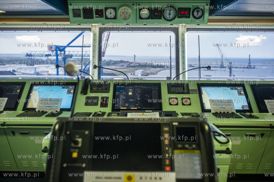 Do DCT Gdańsk zawinął największy kontenerowiec...