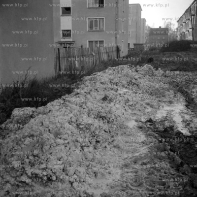 Budowa bloków na ulicy 22 lipca ( obecnie Niepodległości...