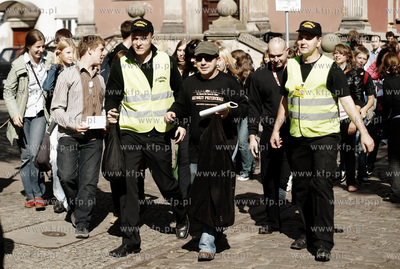 Gdansk. Dlugi Targ. Happening pt Aktorzy Przyjechali...