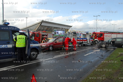 Gdansk. Wypadek na skrzyzowaniu al. Grunwaldzkiej i...