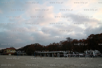 Sopot, Lazienki Polnocne. Rozpoczeto rozbiorke tarasu...