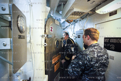 Zatoka Gdanska. Okret Marynarki Wojennej USA, USS RAMAGE...