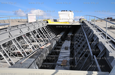 Konferencja prasowa poswiecona dobiegajacemu konca...