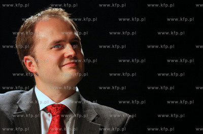 Teatr Atelier w Sopocie. Debata kandydatow na urzad...