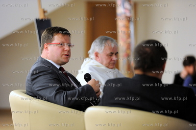 Panstwowa Galeria Sztuki w Sopocie. Debata w ramach...