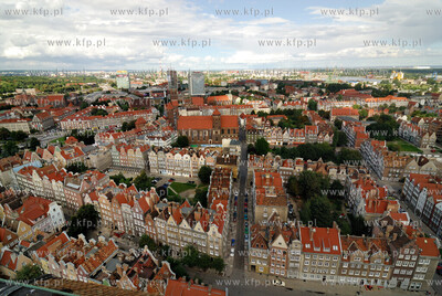 Gdansk. Widok z wiezy kosciola Najswietszej Marii Panny,na...